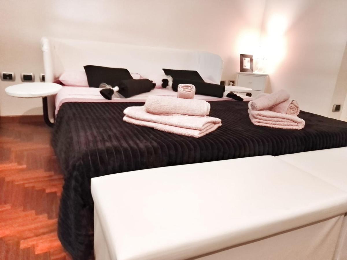 Lovely Modern Apartment Florence Buitenkant foto